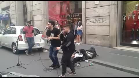 Mind-blowing beatboxers dazzle spectators on the streets of Rome