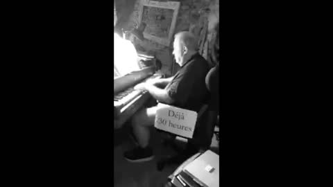 Ananova - World Record Smashed: Man Plays Piano For 31 Hours