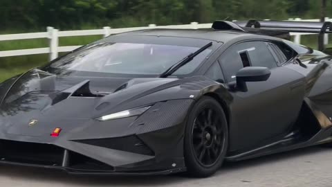 Blacked out Lamborghini SVJ