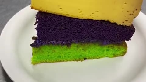 Ube Pandan Flan Cake