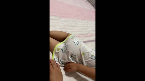 A Baby's Bedtime Lesson - Watch