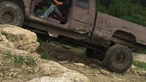 Silverado trying a different line at The Ledges Tuttle ORV