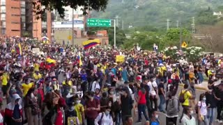 Video: Avanza la marcha de este lunes en Bucaramanga 2