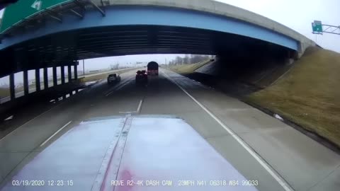 Semi Truck Has No Room for Negligent Driver