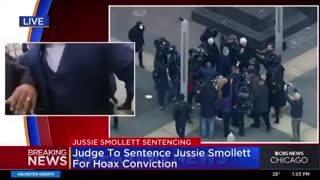 Journalists Get PUSHED By Jussie Smollett's Entourage While At Courthouse