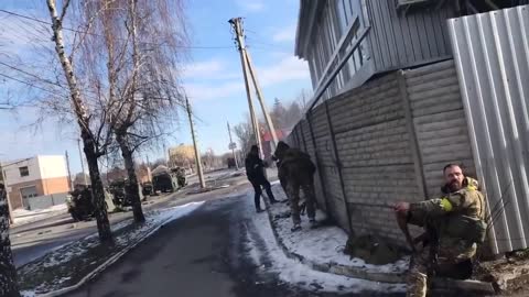 Russian War In Ukraine - Heavy Clashes In Kharkiv • Russian Vehicles Abandoned Afer Ambush