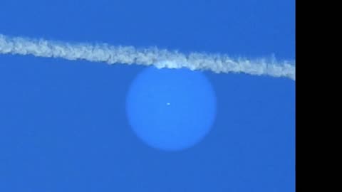 CE5. UFO. CHATHAM ON. Sunday, Sept 23 2018. Sphere comes out a Contrail.