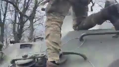 Ukrainian Territorial Defense Forces taking and looting what they could carry