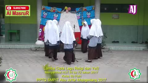 Lomba Cipta Lagu Religi dan Yel2 Kelas 8b Putri Menyambut HUT RI ke 72 tahun 2017 PPTQ SMPIT Abu Ja'