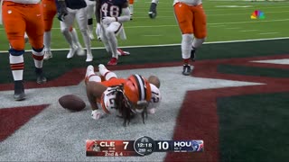 Shovel-pass TD! Kareem Hunt's second score vs. Texans comes in second quarter