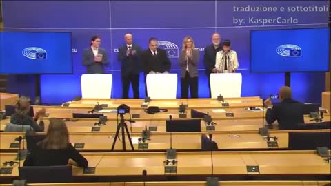Europarlamentari contro il Green Pass: conferenza stampa in opposizione al clima repressivo europeo