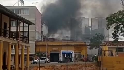 Incendio en la carrera 20 con calle 31 del Centro de Bucaramanga