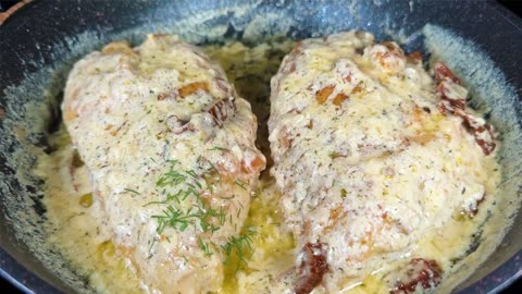 Juicy chicken breast with tender cream sauce