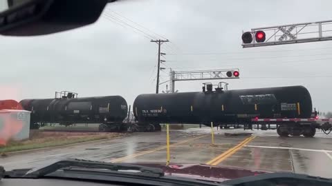 Train Carrying Ethanol DERAILS In Fairmont, Minnesota