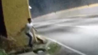 Video de hombre al que le estalló una granada no fue en Santander