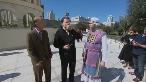Silvio Santos visita Edir Macedo no Templo de Salomão