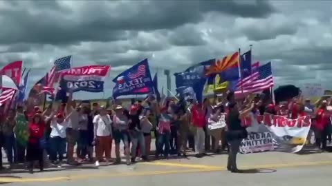 --Texas Loves President Donald Trump--