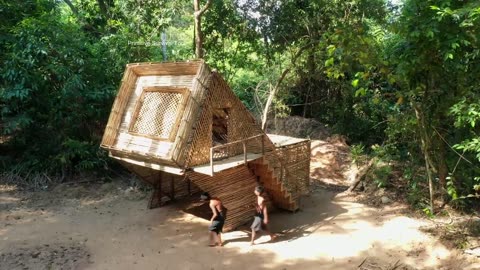 Building Craft Villa with Bamboo and Mud And Decoration Private Living Room