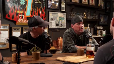 EPISODE 2: Jason Aldean sits down with the writers to tell his side of the story.