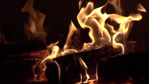 WATCH NOW! BEAUTIFUL RELAXING FIRE 4K FIRE