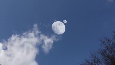 Conspiracy Theorist MSM Claims 'Rogue Rocket' smashes into Moon (Silent War)