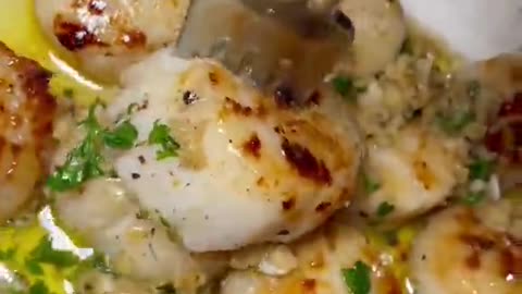 Garlic lemon butter scallops