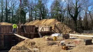 How a concrete foundation get delivered and installed