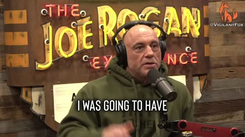 Joe Rogan: "I Know a Lot of People With Pretty Severe Vaccine Injuries"