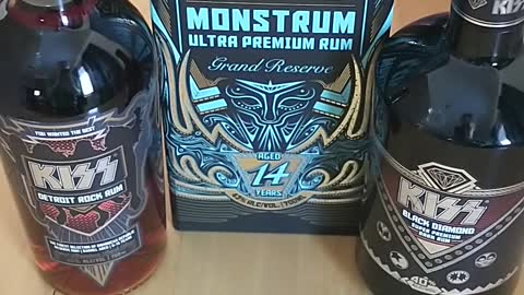 Kiss Monstrum Unboxing