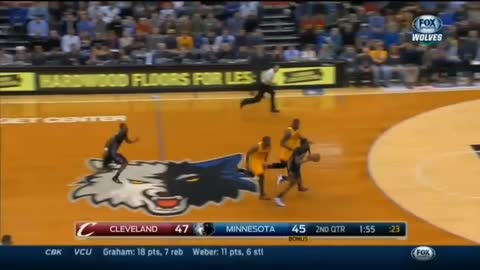 Wiggins Slams it in on the Fastbreak