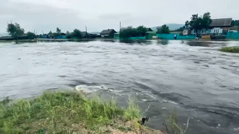 🌊👀 Another dam has burst in Buryatia, Russia, washing away villages and