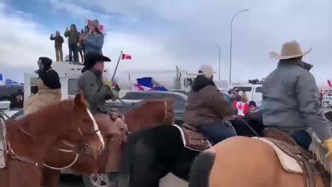 Hundreds of cowboys have now turned up to support the Canadian truckers