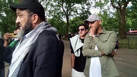 Uncle omar speakers Corner still Sudanese brother sharmousa - 1080