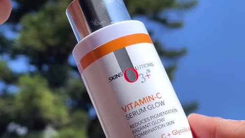 Boost Your Glow with O3+ Vitamin C Serum!