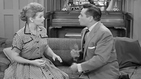 I Love Lucy Season 4 Episode 01 - The Business Manager