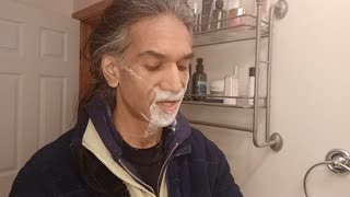 DE Shaving in Action - Bump Patrol Shave Gel Review