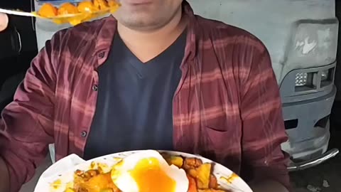 This Man Man Sells Extreme Level ChoiJhal Garlic Chana Chaat Masala Food