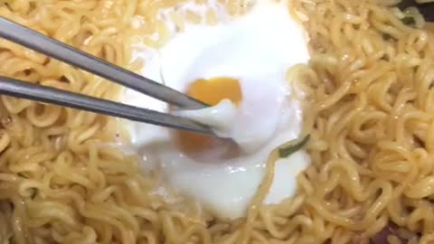 Eating Kujirai Ramen