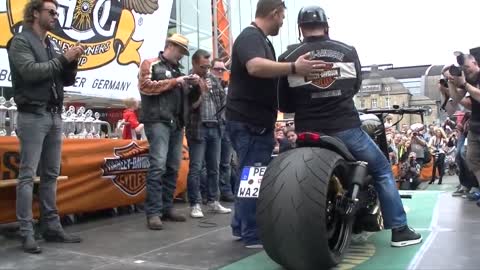 Harley Competition 2015_ 1.Platz Cat. _V-Rod_ -Harley Ride-In Bike Show