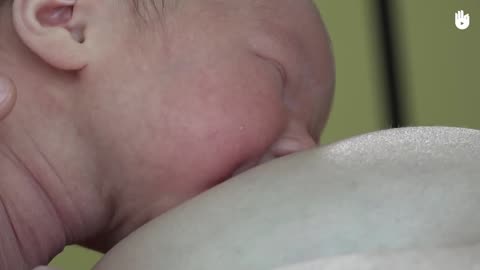Breastfeeding in the biological nurturing position _ Breastfeeding