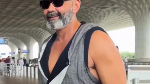 Bobby Deol Spotted At Mumbai Airport Viral Masti Bollywood