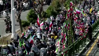 Socially distanced Iranians recall 1979 revolution