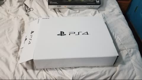 Review: PlayStation 4 Slim 1TB Limited Edition Console - Call of Duty WWII Bundle [Discontinued...