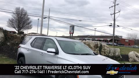2022 Chevrolet Traverse LT Cloth Interior SUV - Gray
