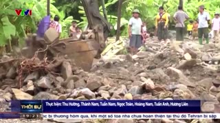 Flash floods, landslides hit Vietnam