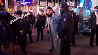 Multiple Protesters Against Mandates Arrested at Olive Garden in NYC