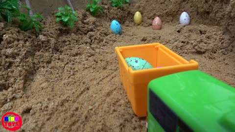 Lightning Mcqueen and Tayo Bus steal Eggs of the angry dinosaur Videos BIBO TOYS