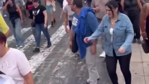 Massive protest on the Canary Islands against open borders.