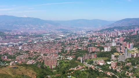 Acheter une finca à Medellin en Colombie - un bon investissement?