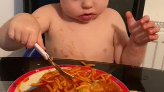Kiddo Falls Asleep while Eating Spaghetti